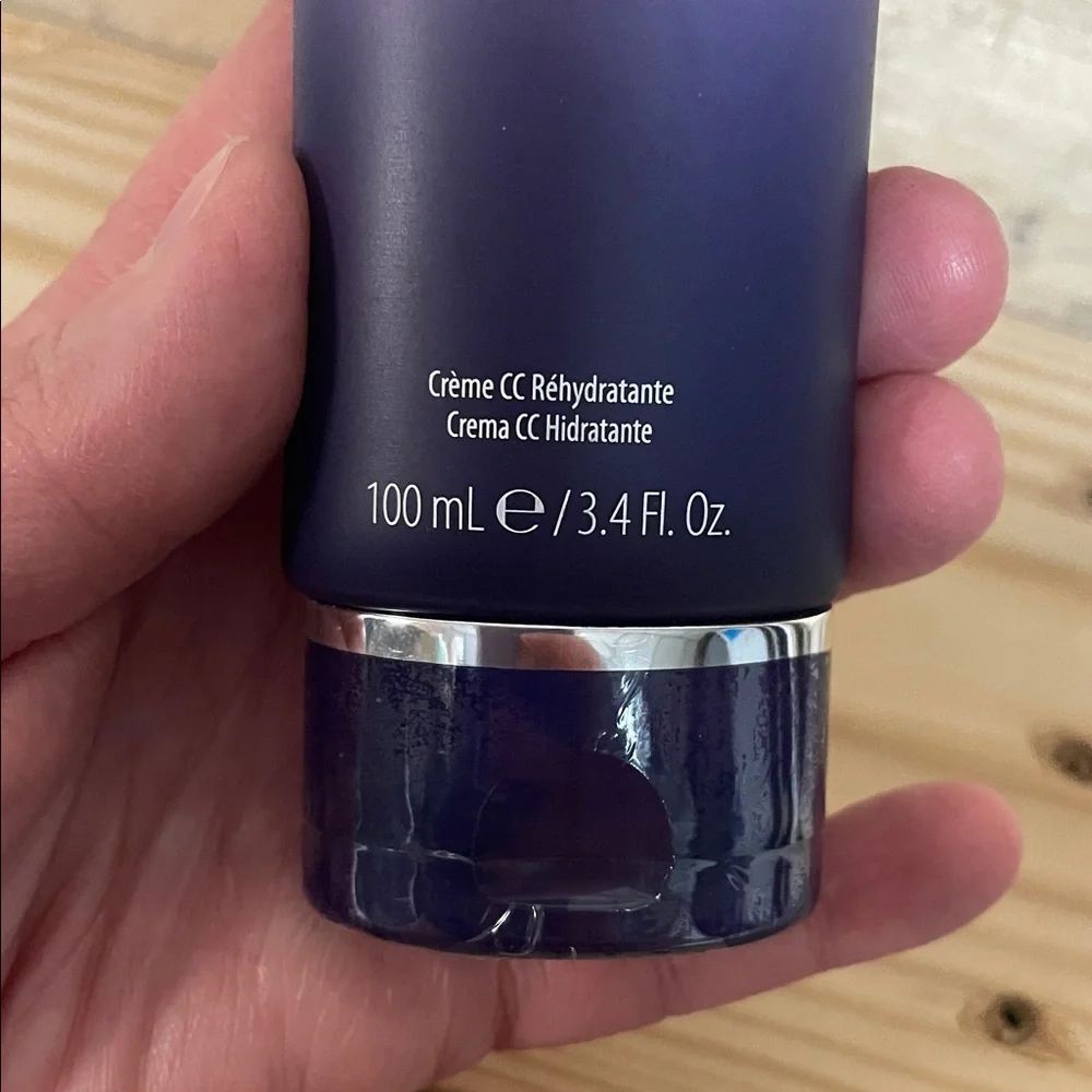 Caviar Anti-Aging Replenishing Moisture CC Cream